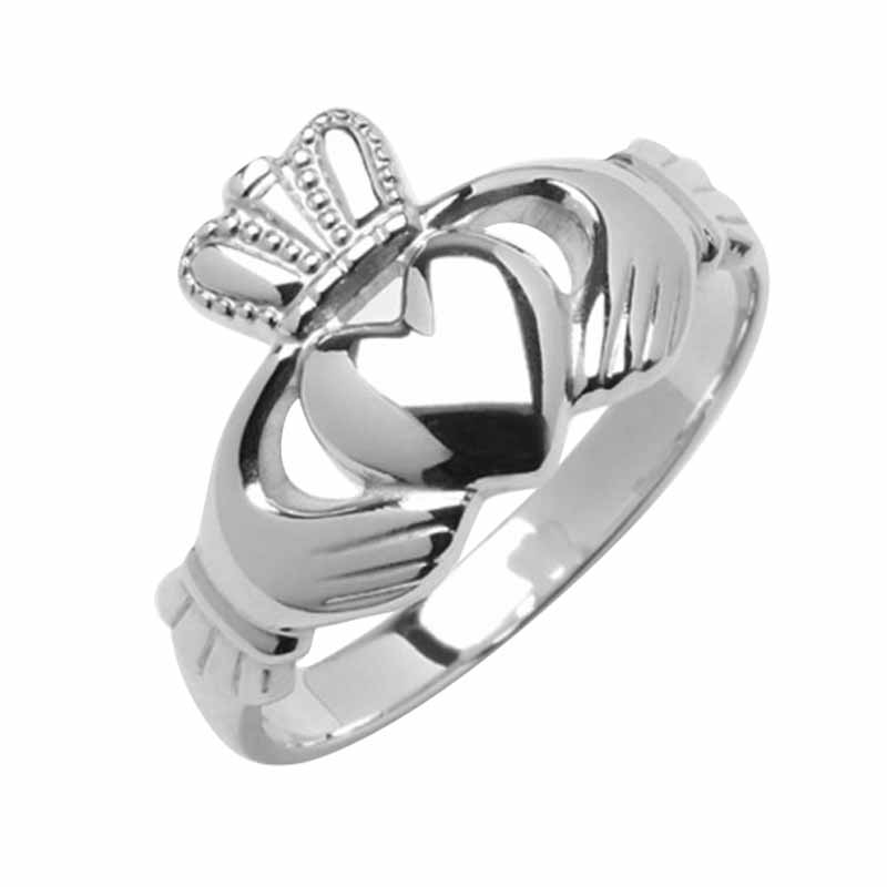 Traditional Claddagh Ring - Medium